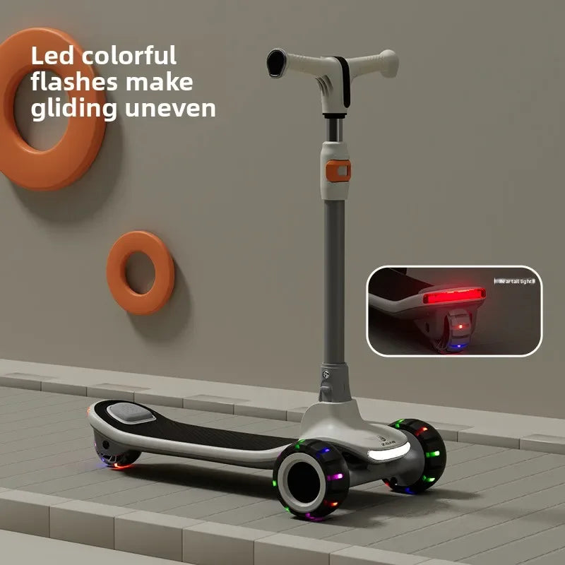 Monopattino a Pedali per Bambini a 3 Ruote con Luce